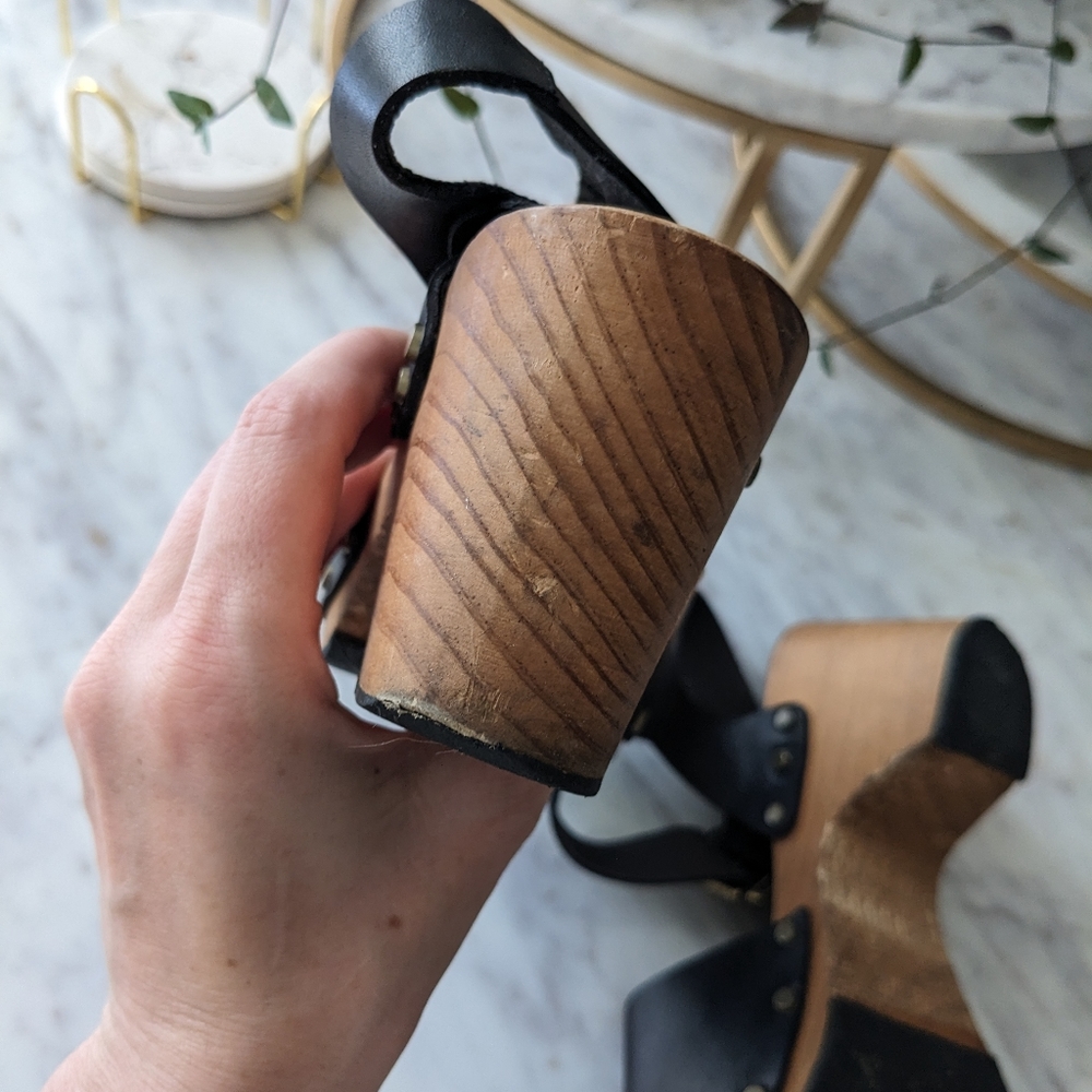 Lisa B Peep Toe Wooden Clog - Picture 11 of 15